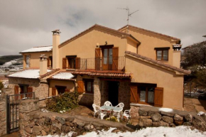 Отель Casa de la Yaya  Ойос-Дель-Эспино